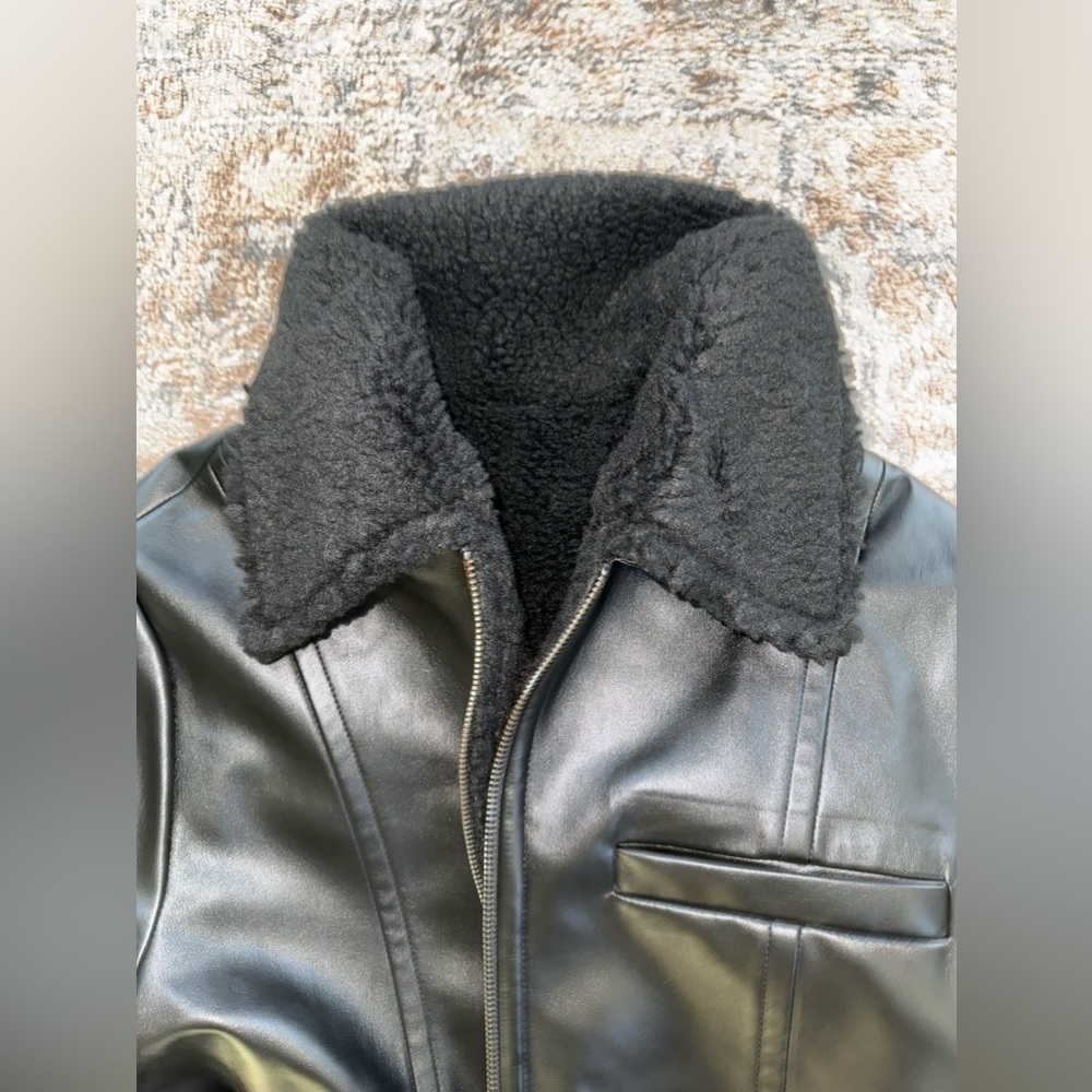 VEILED -Reversible Vegan Leather Sherpa Aviator Coat - Black - Picture 5 of 9